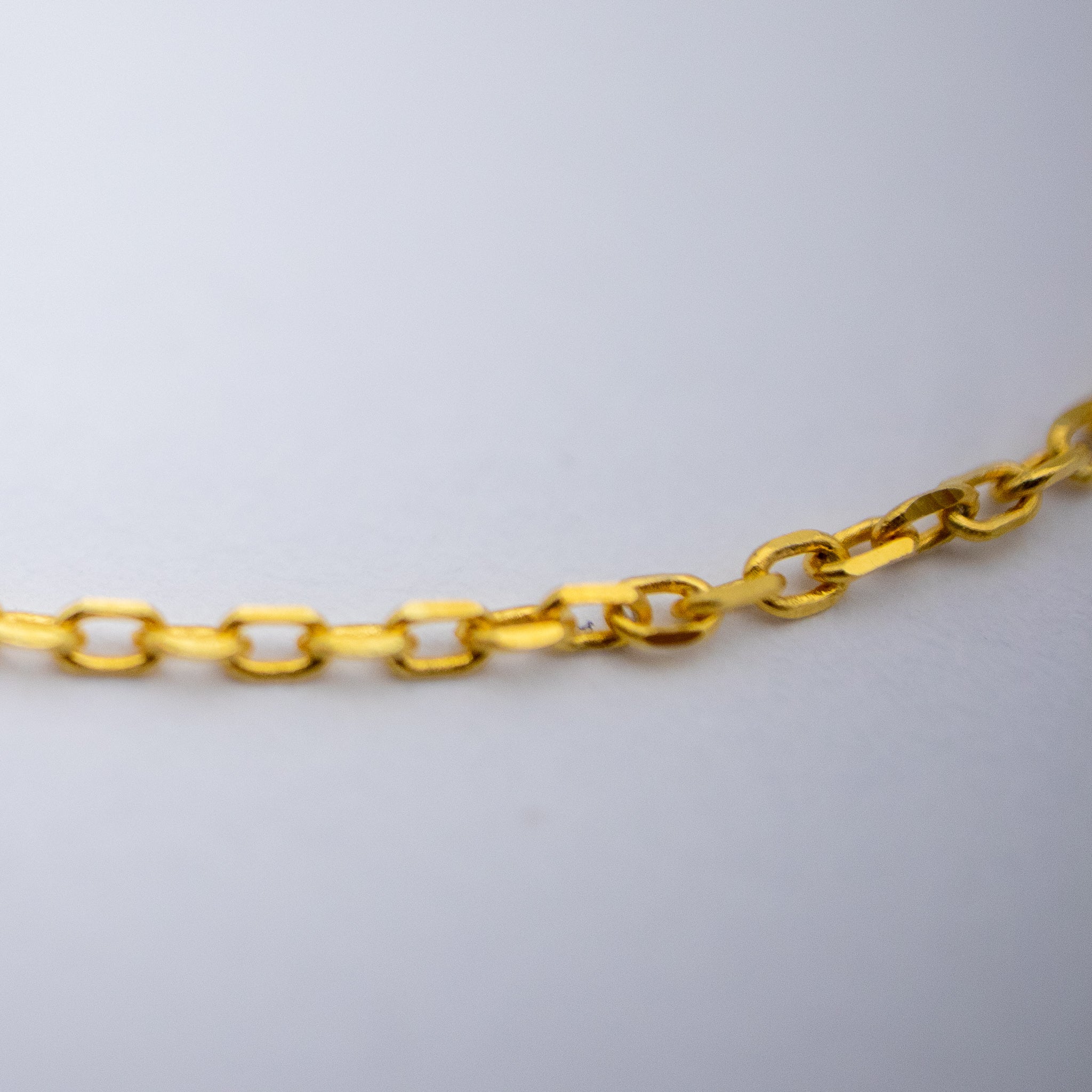 Elo Chain Gold Necklace